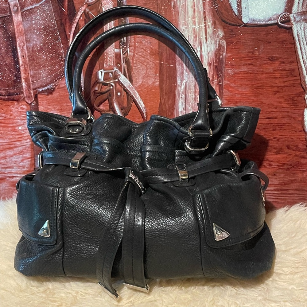 B Makowsky XXL leather bag